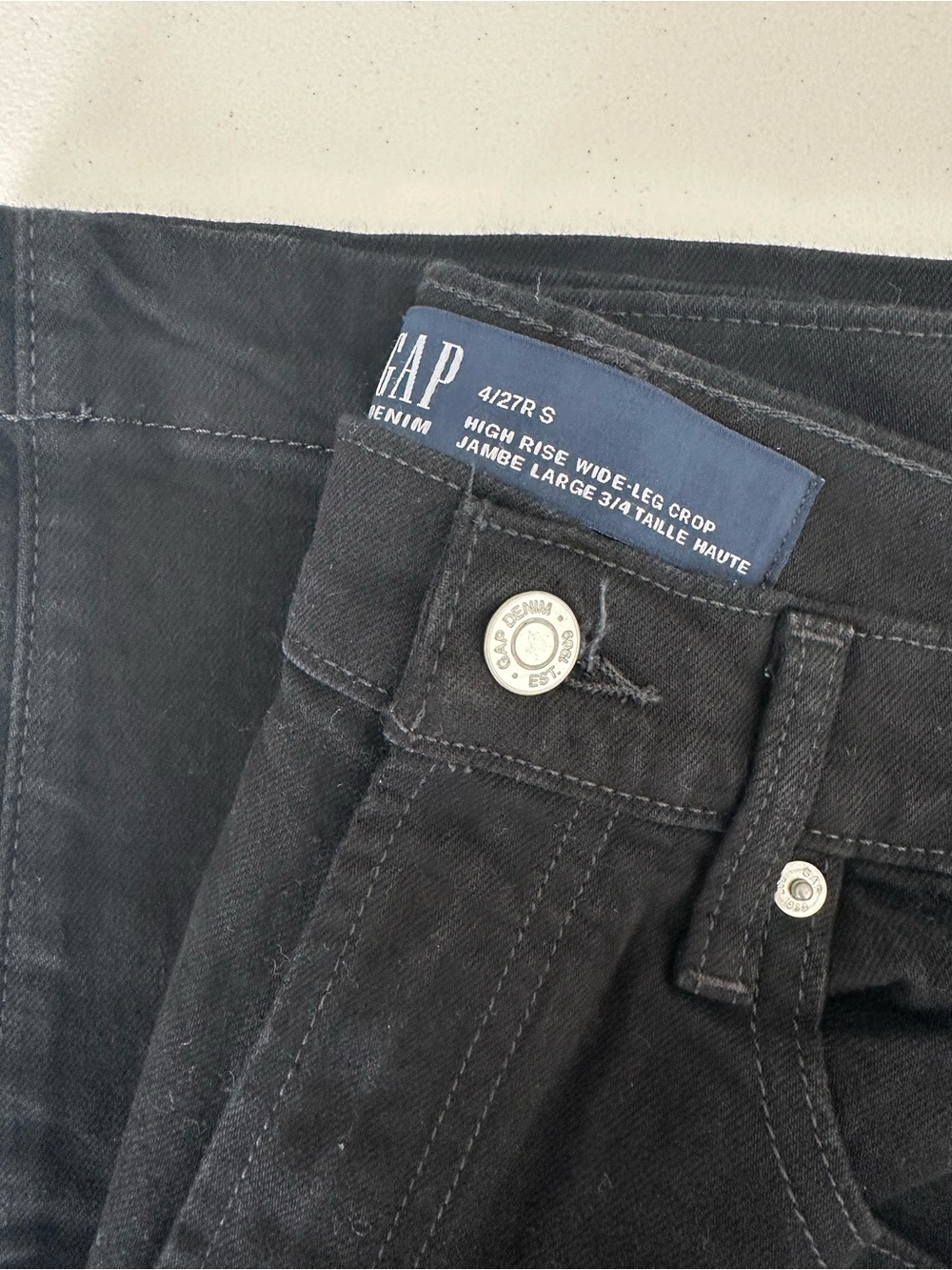 GAP Women’s High Rise Wide Leg Crop Jeans Black Size 4/27 NWT